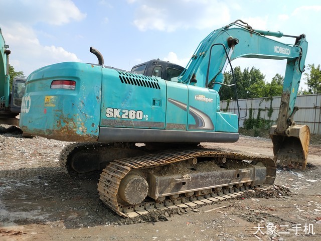 神钢 SK250-8 挖掘机